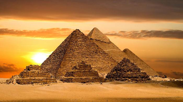 Piramida Giza sebagai Bangunan Kuno Mesir